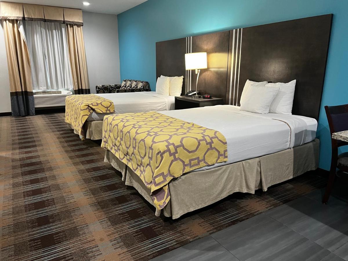 Hotel Baymont By Wyndham Bryan College Station Esterno foto
