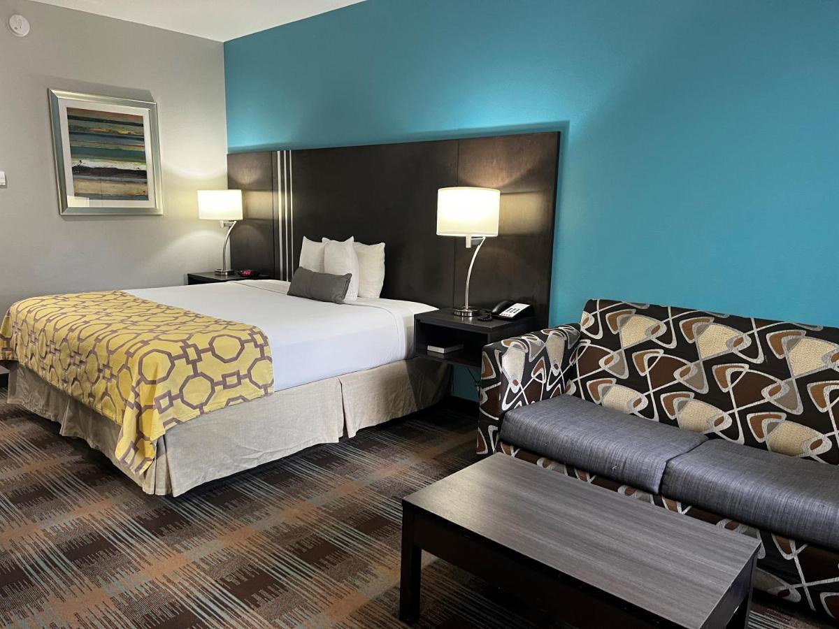 Hotel Baymont By Wyndham Bryan College Station Esterno foto