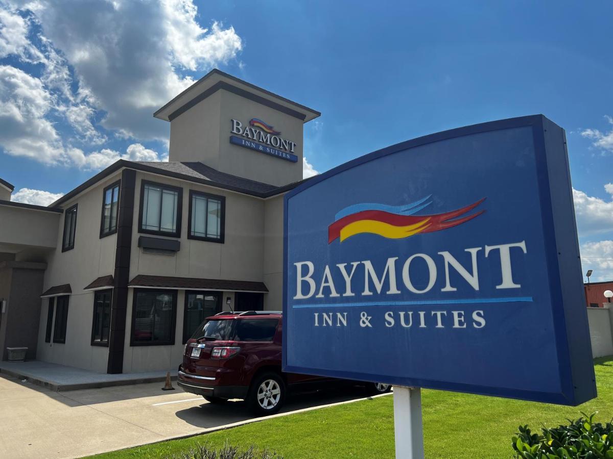 Hotel Baymont By Wyndham Bryan College Station Esterno foto