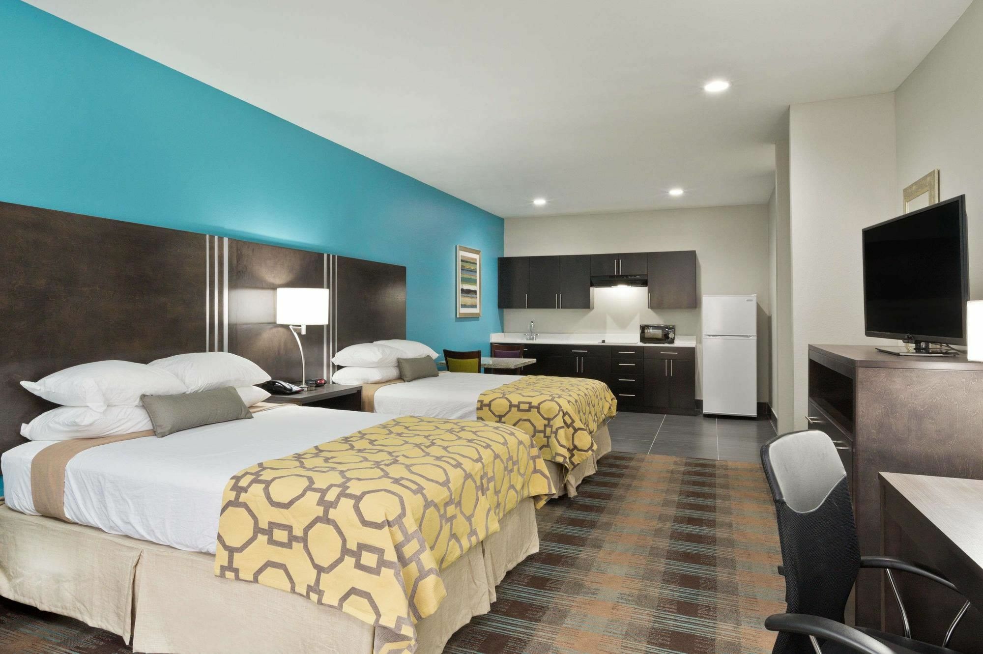 Hotel Baymont By Wyndham Bryan College Station Esterno foto